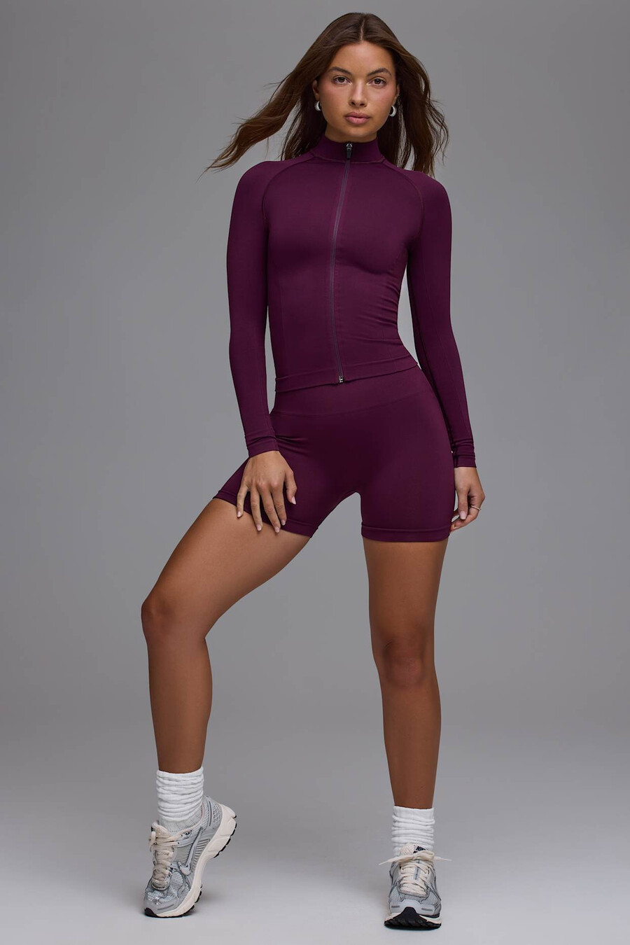 Μίνι σορτς define luxe με ψηλή μέση σε χρώμα grape