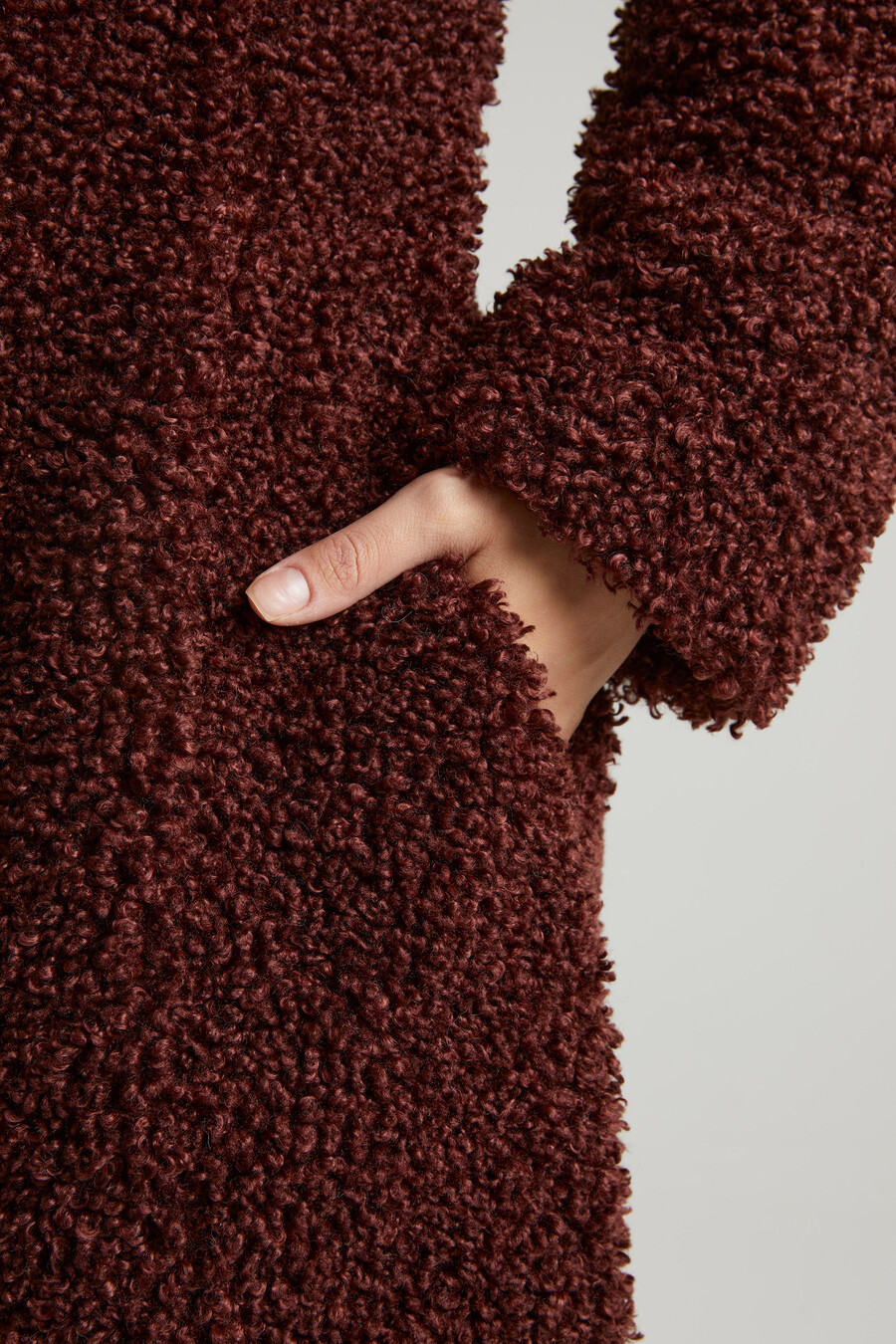 Μακρύ παλτό shearling σε καφέ χρώμα
