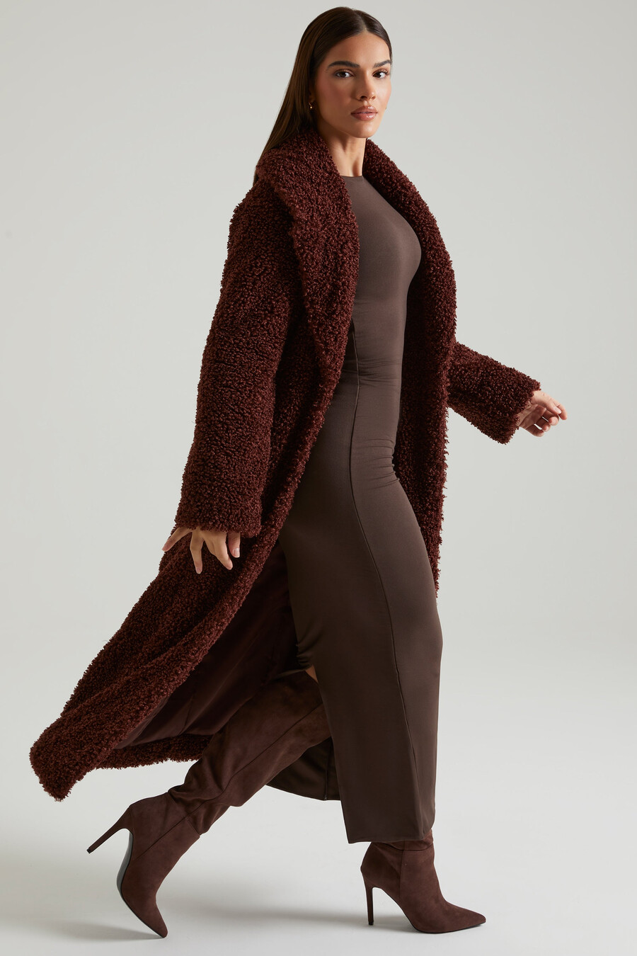 Μακρύ παλτό shearling σε καφέ χρώμα