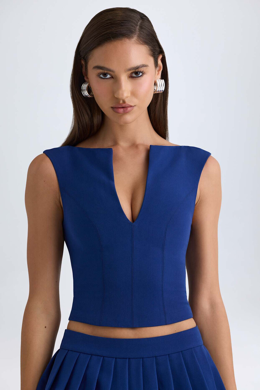 Ανοιχτό crop top σε χρώμα true navy