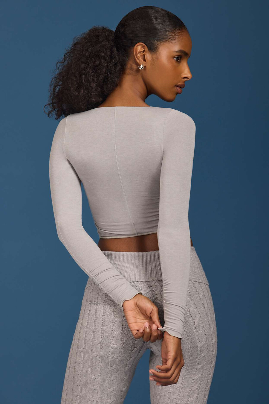 Μακρυμάνικο crop top με Σούρες σε Γκρι Χρώμα