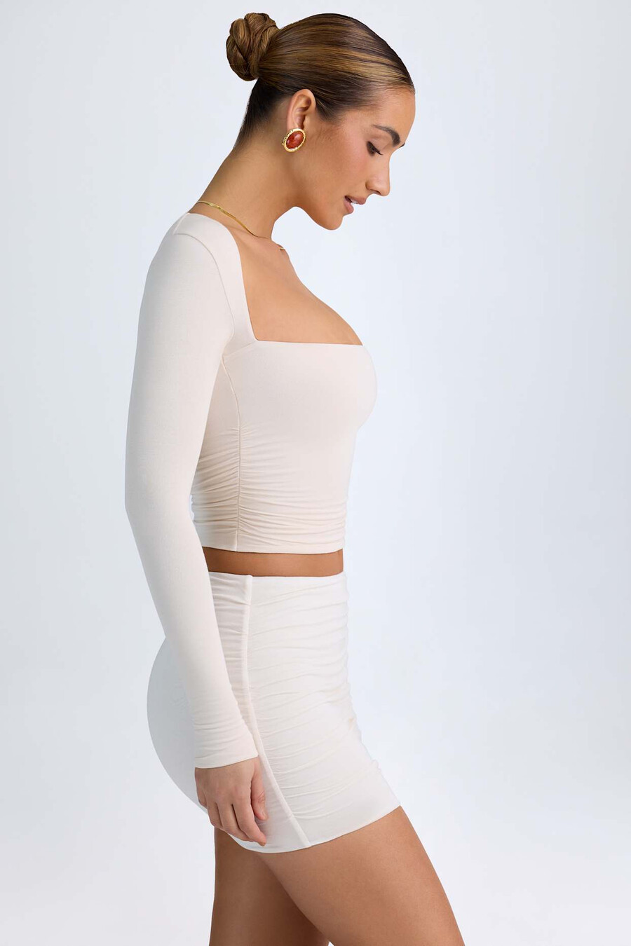 modal halterneck ruched top σε ivory