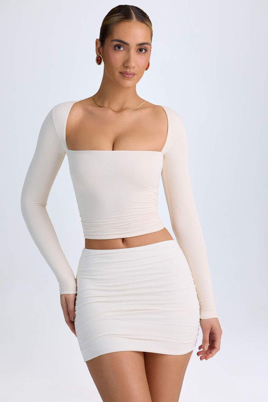 modal halterneck ruched top σε ivory