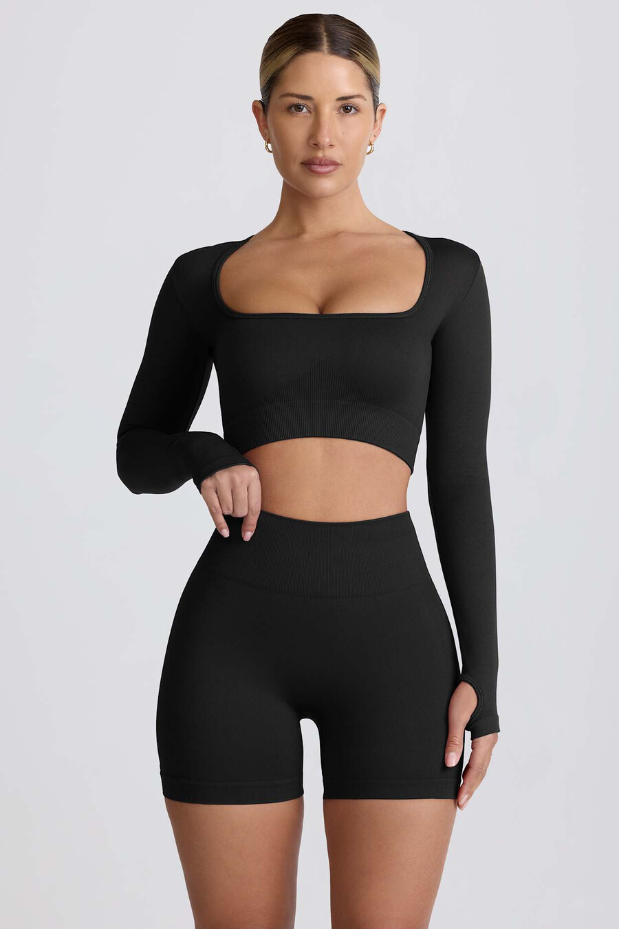 super sculpt Μακρυμάνικο crop top χωρίς ραφές σε μαύρο χρώμα