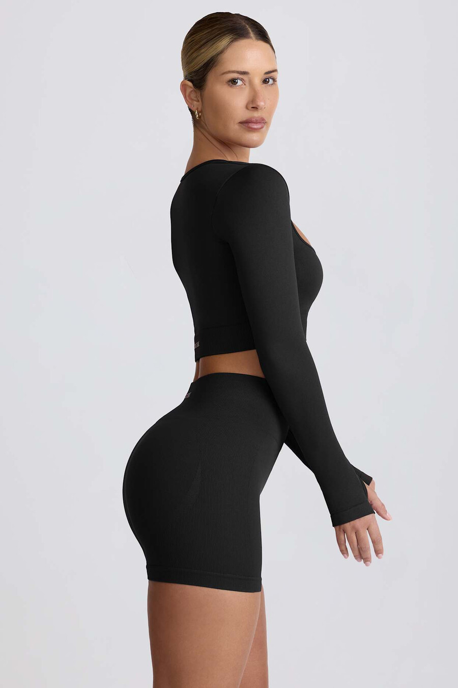 super sculpt Μακρυμάνικο crop top χωρίς ραφές σε μαύρο χρώμα