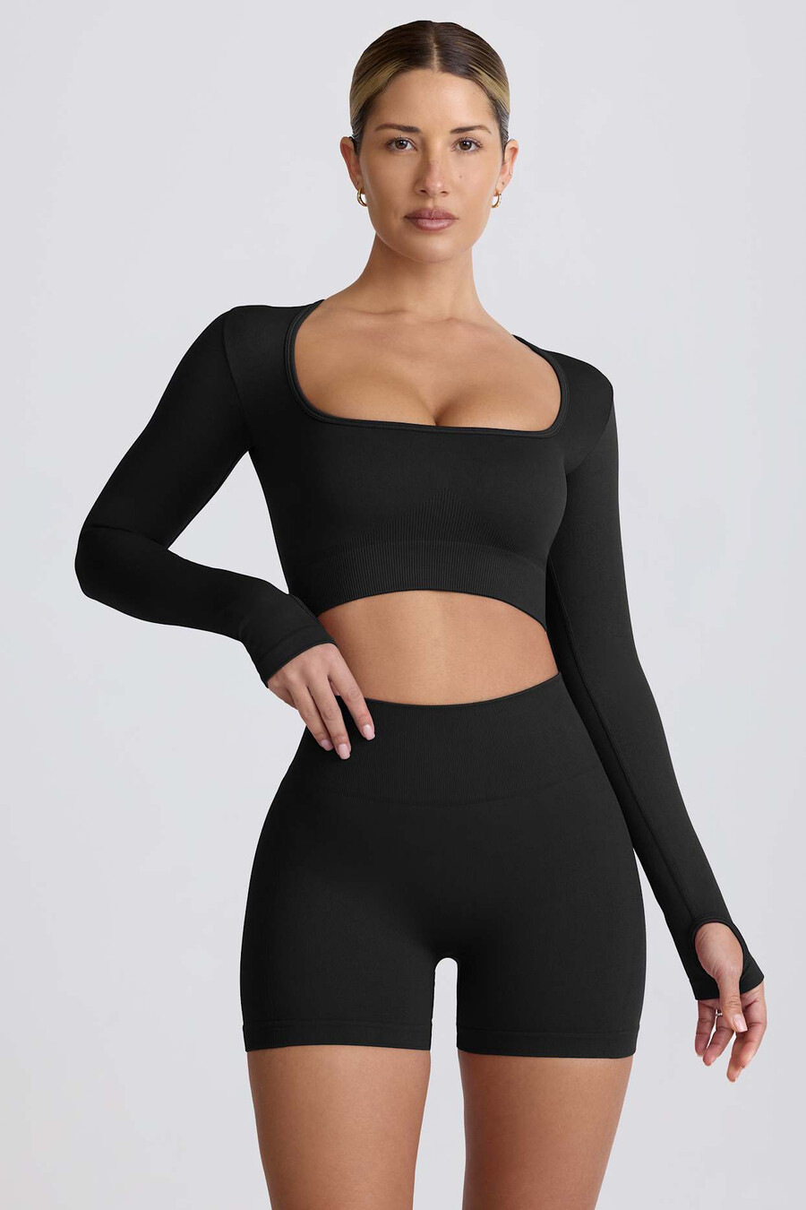 super sculpt Μακρυμάνικο crop top χωρίς ραφές σε μαύρο χρώμα