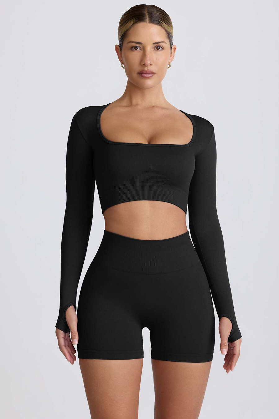 super sculpt Μακρυμάνικο crop top χωρίς ραφές σε μαύρο χρώμα