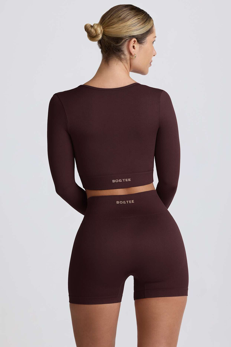 super sculpt Μακρυμάνικο crop top χωρίς ραφές σε Σοκολά χρώμα